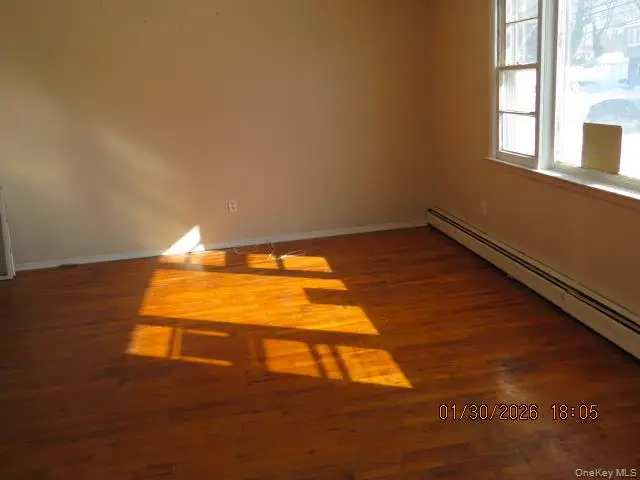 334 Robbins Street, Lindenhurst, NY 11757 - Image #3