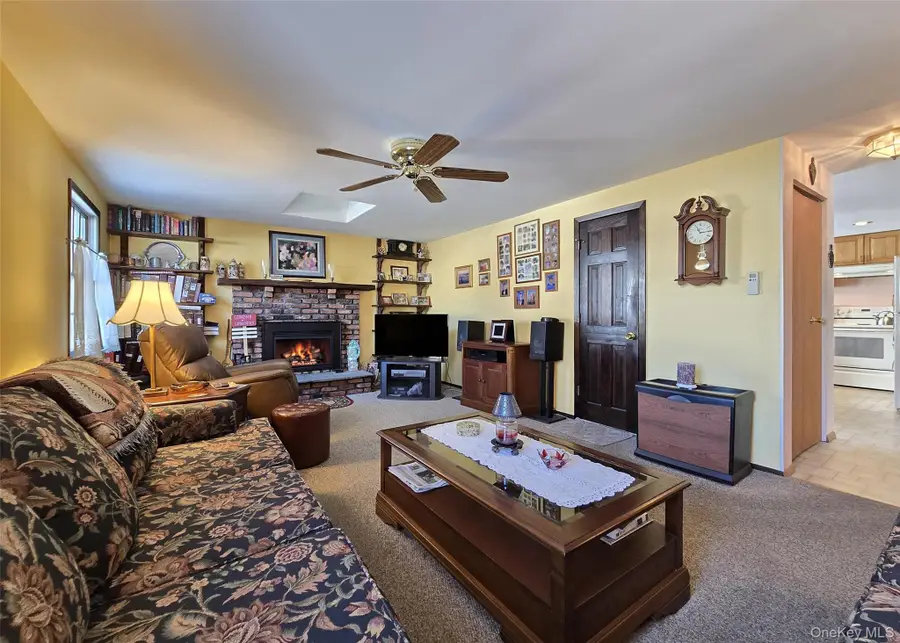 15 Mountain Street, Ronkonkoma, NY 11779 - Image #2