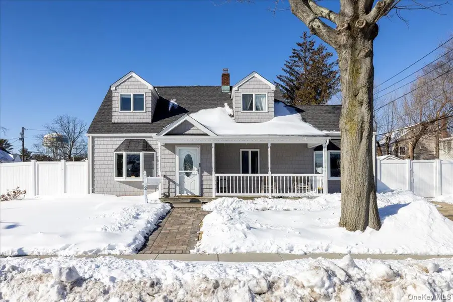 2 Violet Lane, Levittown, NY 11756 - #2