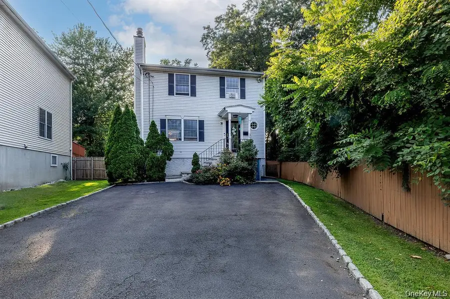 16 Stoneham Place, White Plains, NY 10607 - Image #3