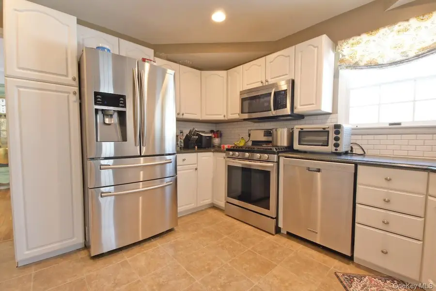 131 Sterling Street, Port Jefferson Station, NY 11776 - #3