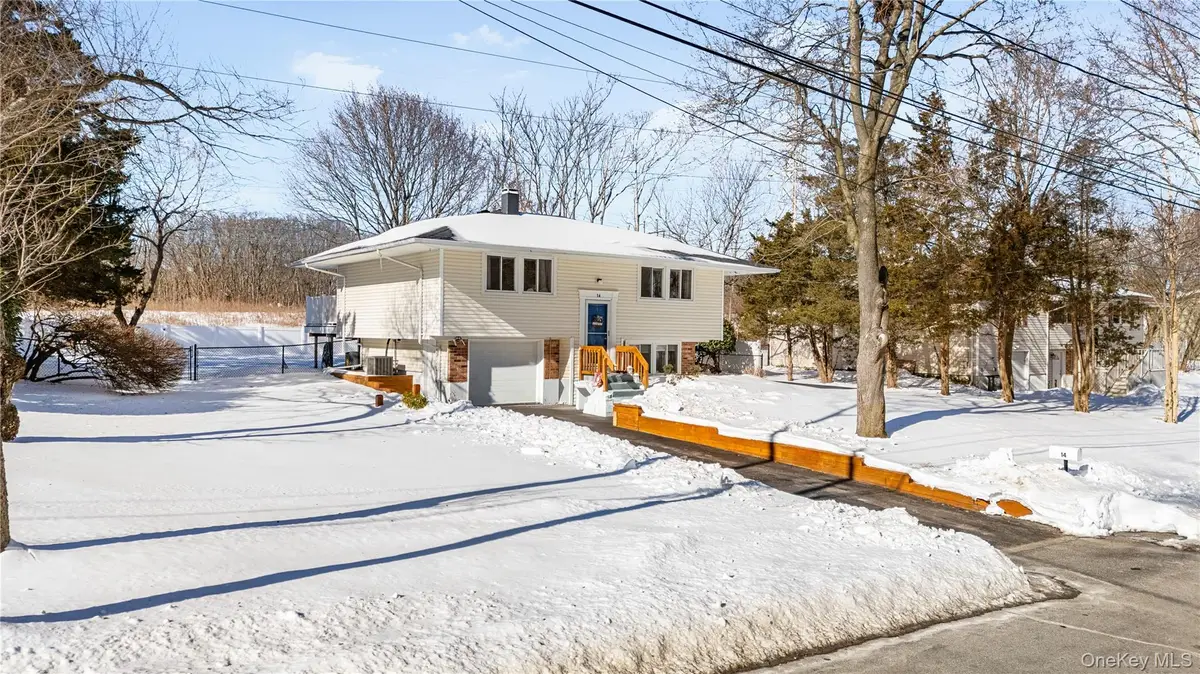 14 Pheasant Lane, East Setauket, NY 11733 - #1