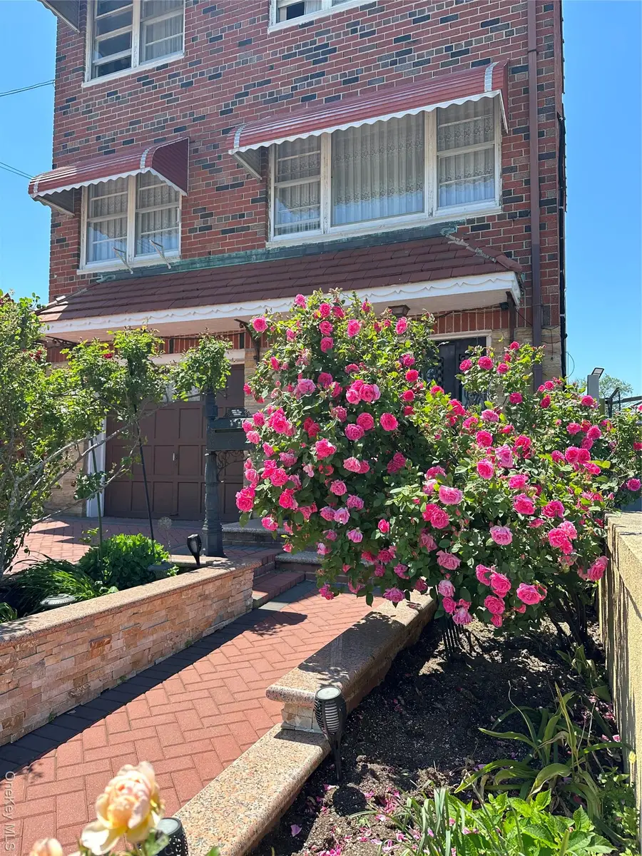 7714 Cypress Hills Street, Glendale, NY 11385 - #2