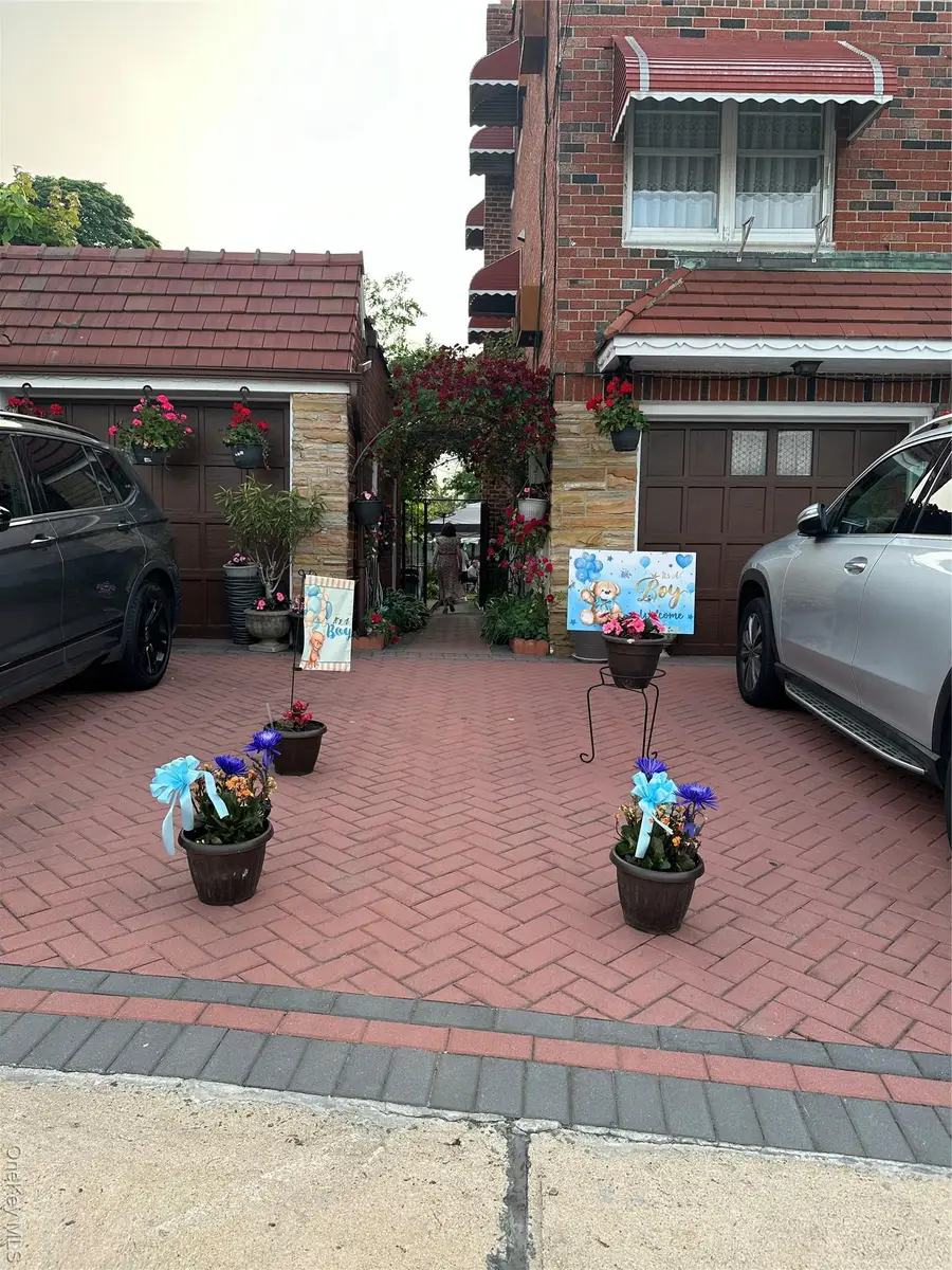 7714 Cypress Hills Street, Glendale, NY 11385 - #3