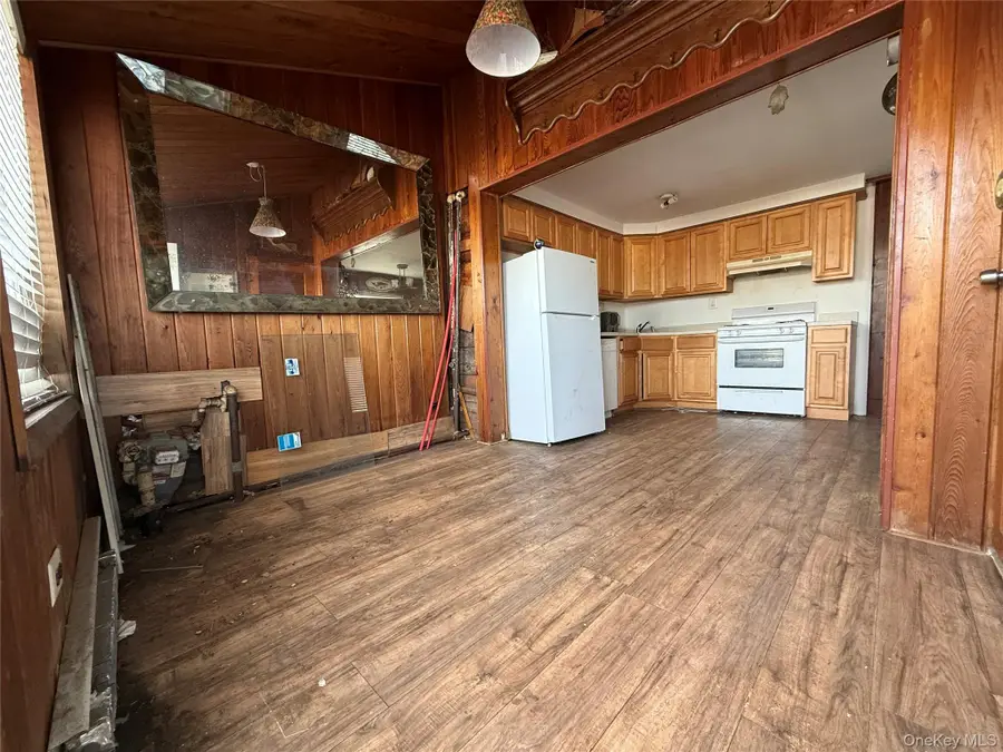 5 Bayview Avenue, Howard Beach, NY 11414 - #2