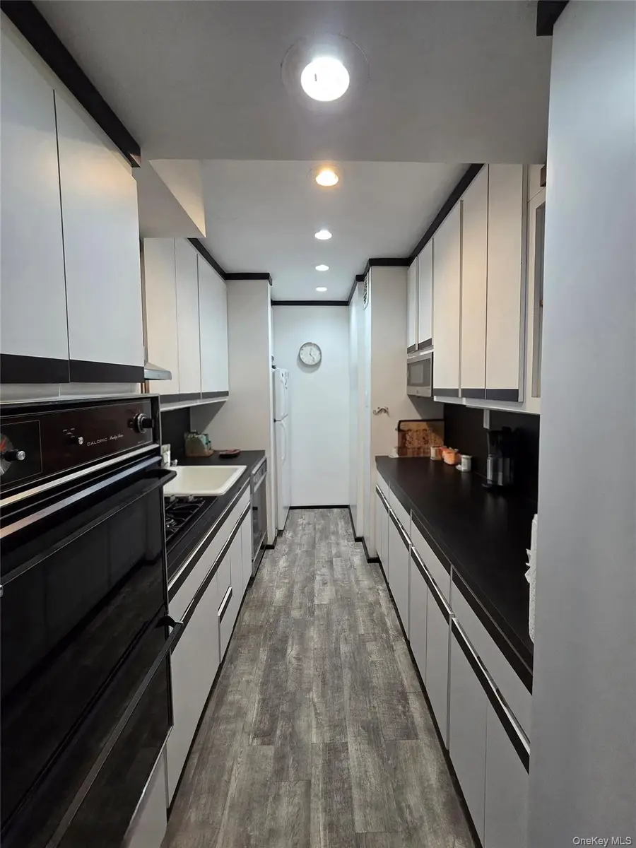 89-40 151 #5B, Howard Beach, NY 11414 - #3