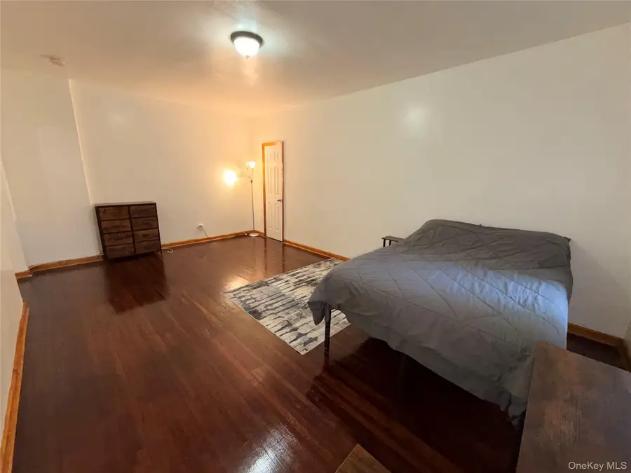 61-41 Saunders St #B27, Rego Park, NY 11374 - Image #3
