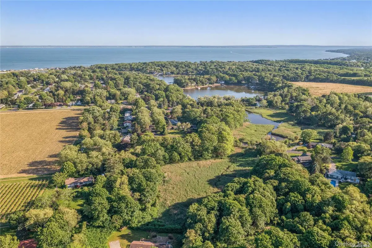 955 Blossom Bend, Mattituck, NY 11952 - Image #1