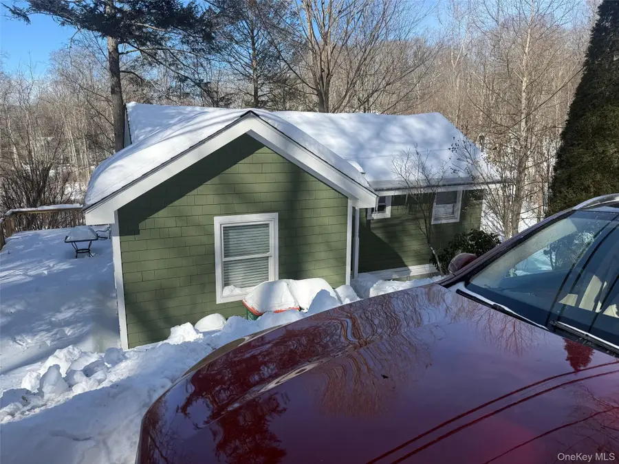 37 Saw Mill Road, Putnam Valley, NY 10579 - Image #2