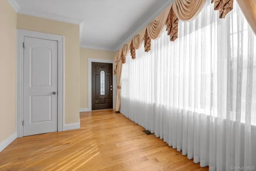 109-39 194th Street, Saint Albans, NY 11412 - Image #2