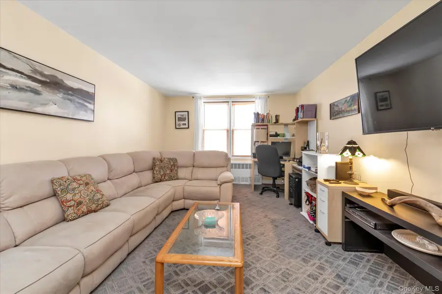 504 Merrick Road #3G, Lynbrook, NY 11563 - #2