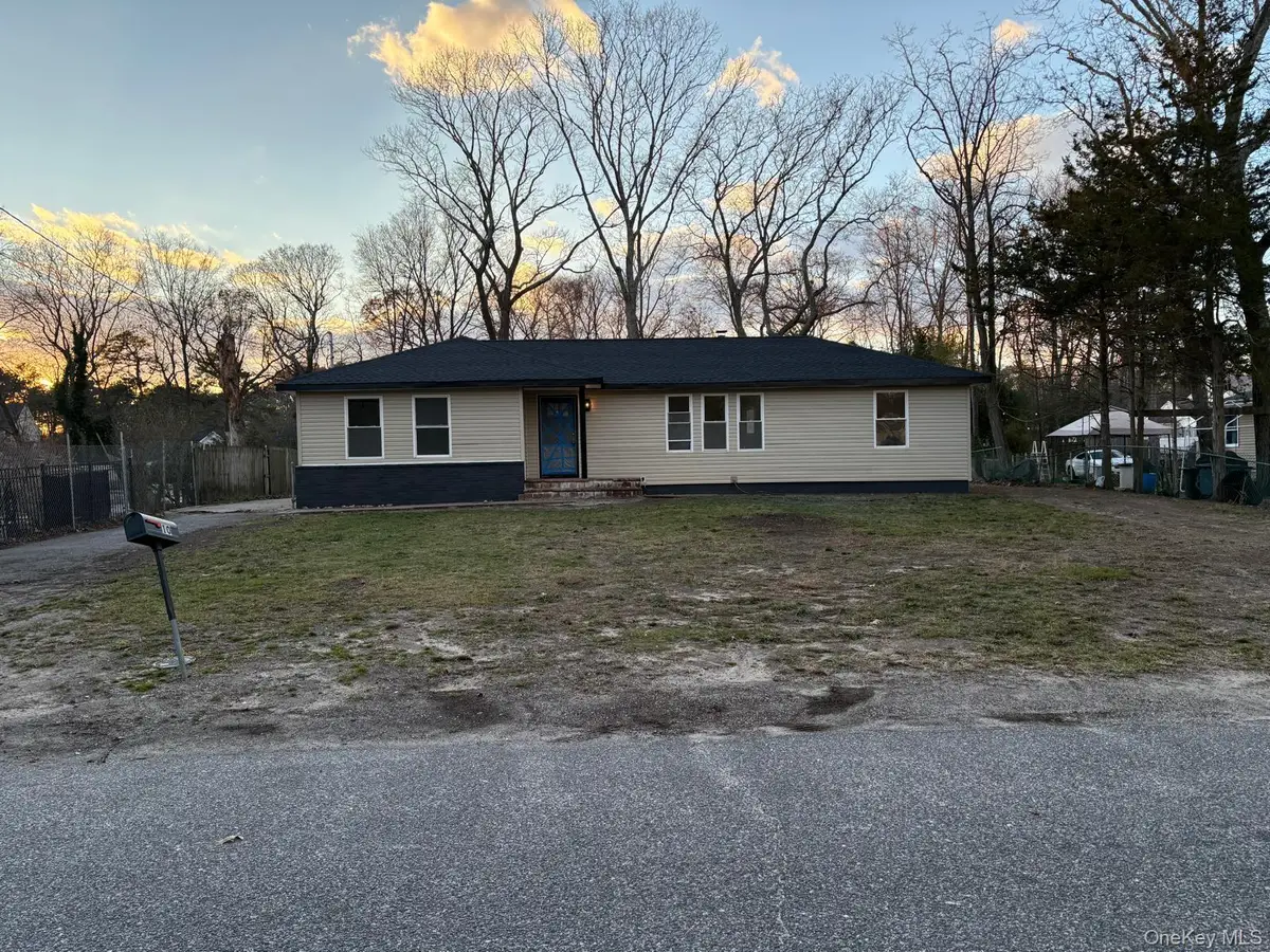 10 Dourland Road, Medford, NY 11763 - Image #1