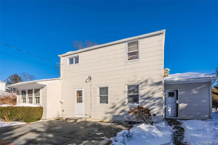 79 Appletree Lane, Roslyn Heights, NY 11577 - #2