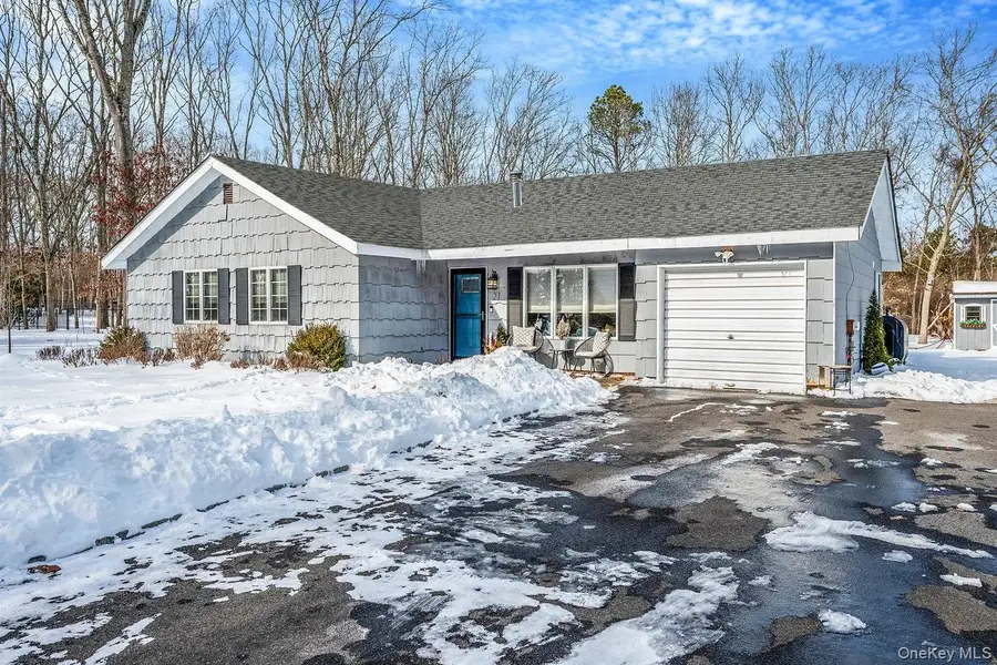 21 Jodi Drive, Manorville, NY 11949 - Image #3