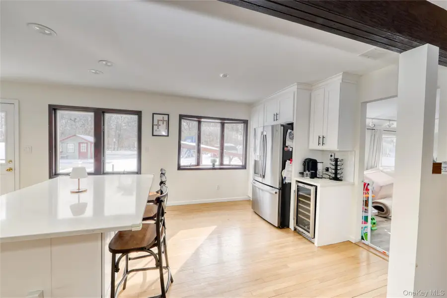 219 Pond Road, Bohemia, NY 11716 - #3