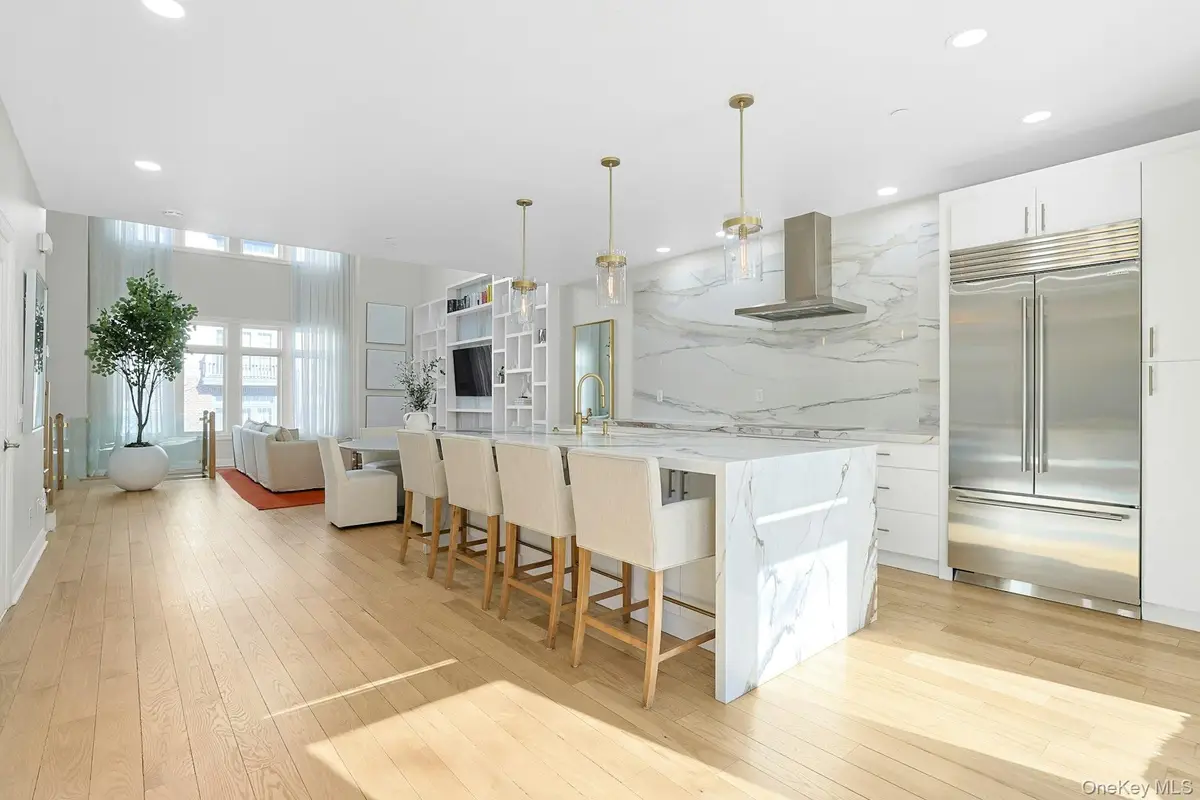 56 1st Street #L4, Pelham, NY 10803 - #1