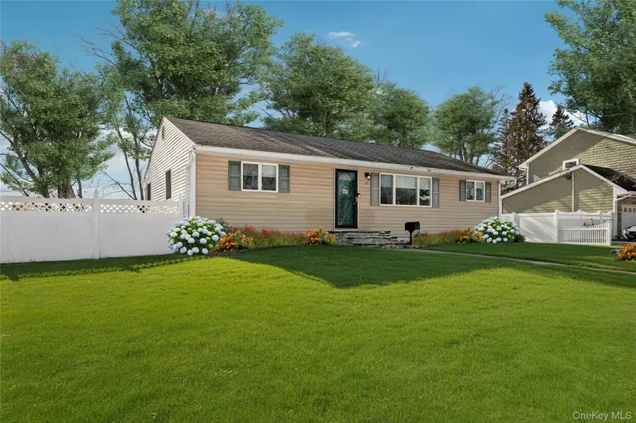 18 W Court Drive, Centereach, NY 11720 - #2