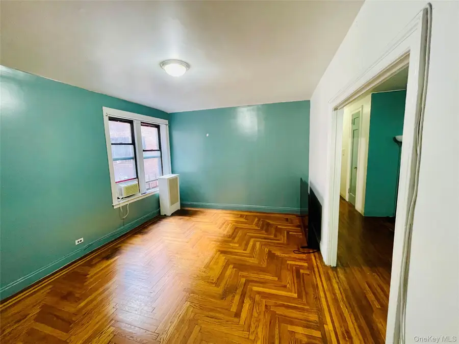 2199 Holland Avenue #3E, Bronx, NY 10462 - #3