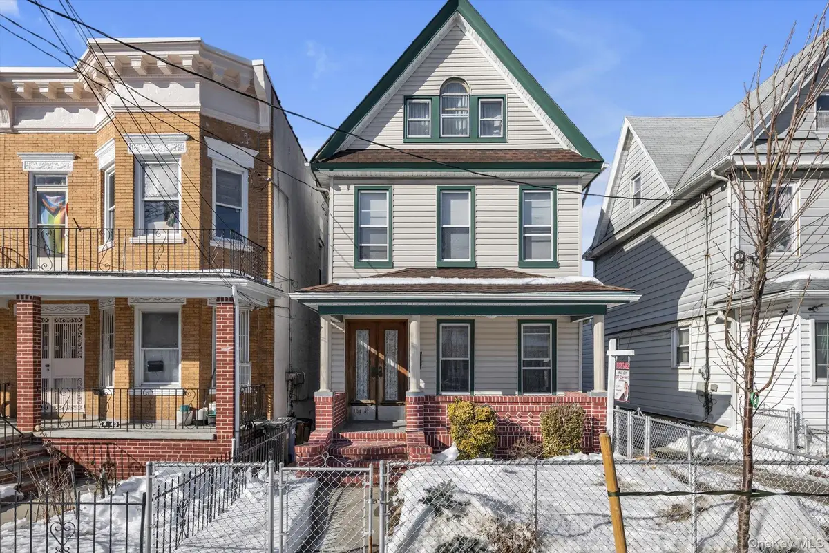 104-47 89th Avenue, Richmond Hill, NY 11418 - #1