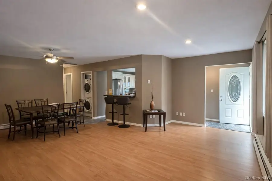 82 Brushwood Drive, Shirley, NY 11967 - Image #3