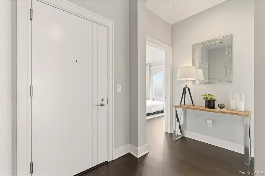 10 Shore Road #300, Glenwood Landing, NY 11547 - Image #2