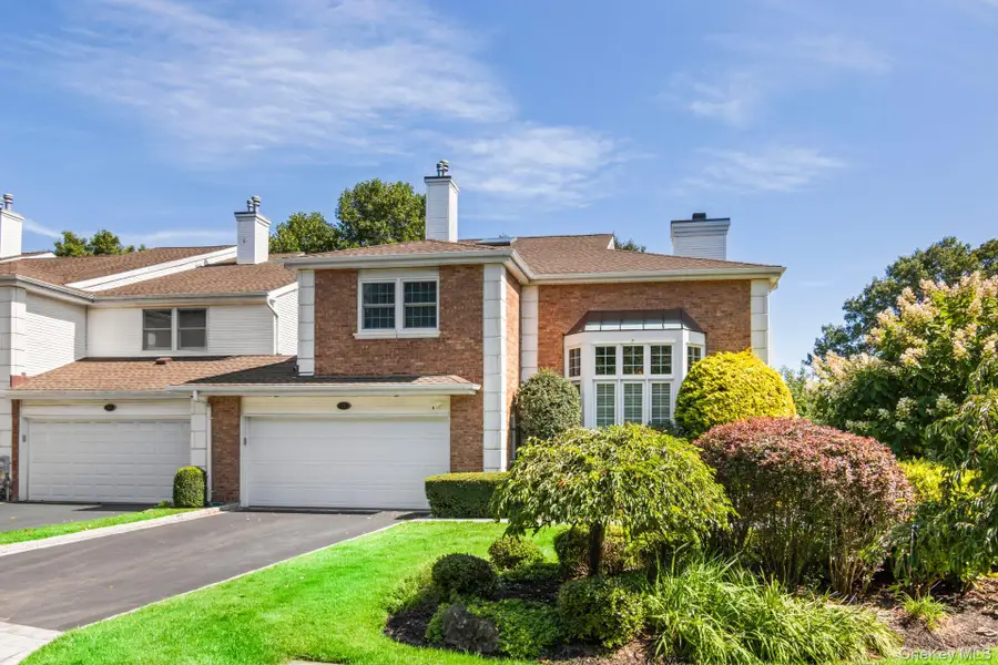 77 The Woods, Commack, NY 11725 - #3