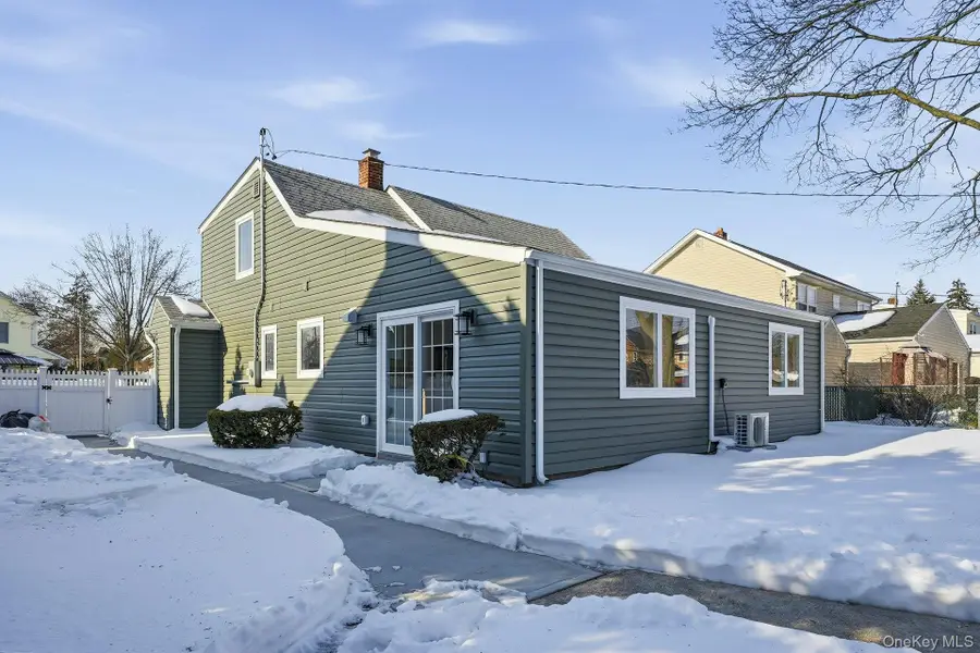 73 Wolcott Road, Levittown, NY 11756 - #3