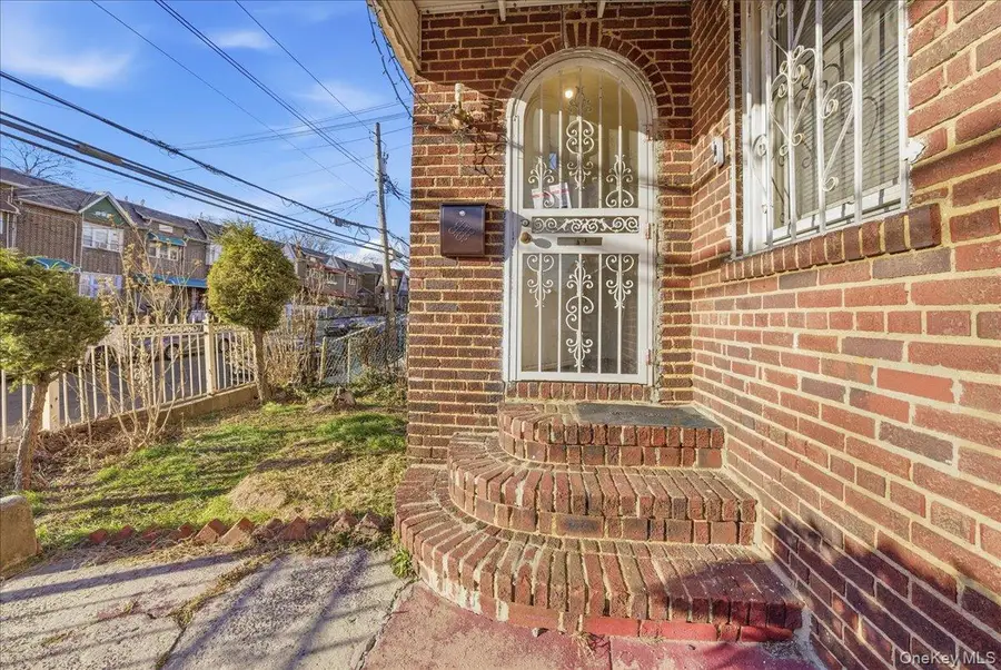 3310 Bouck Avenue, Bronx, NY 10469 - #3
