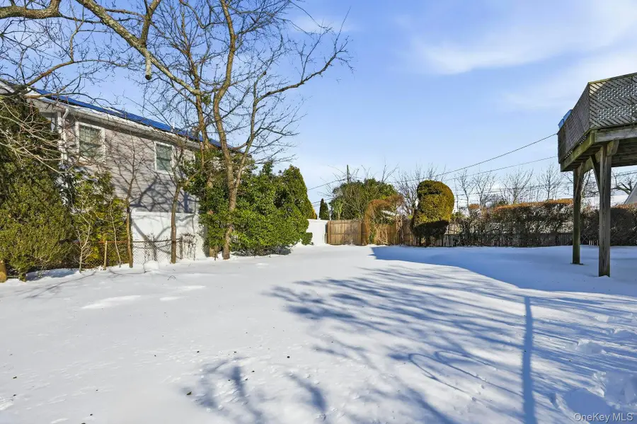 111 King Street, Hicksville, NY 11801 - Image #3