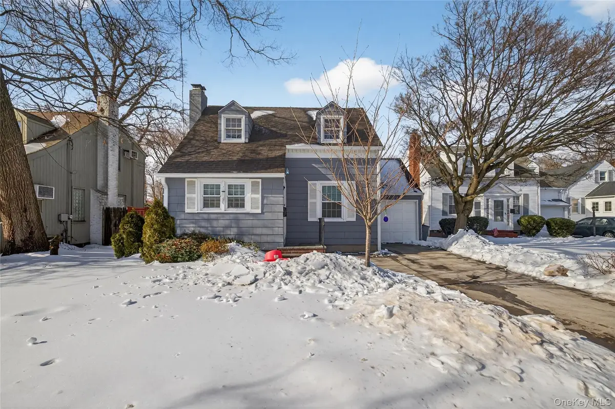 29 Babylon Turnpike, Merrick, NY 11566 - #1