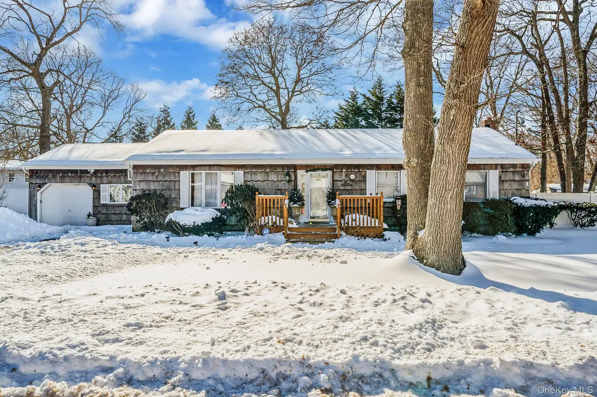 118 Moriches Avenue, Mastic, NY 11950 - #1