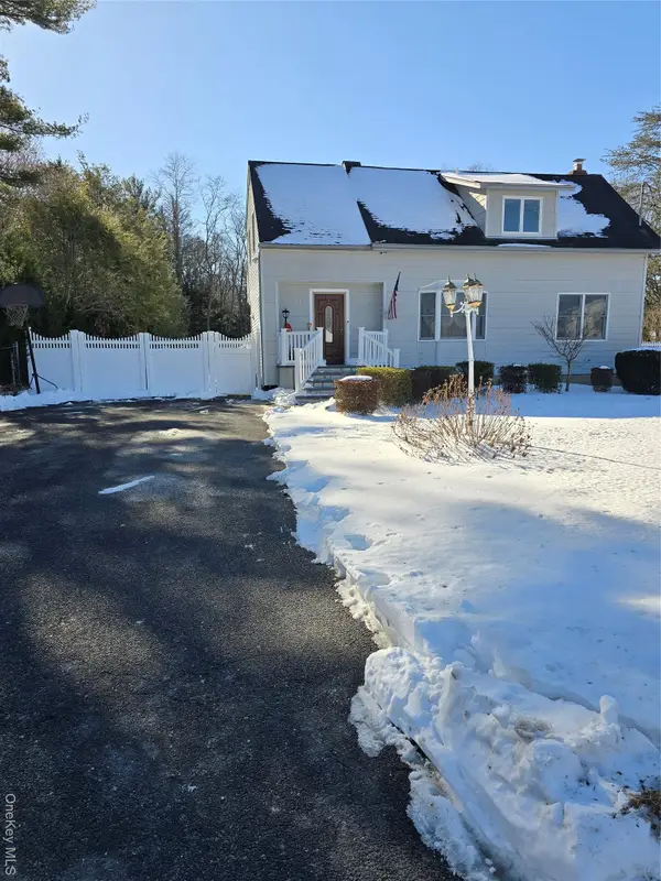 142 Jamaica Avenue, Medford, NY 11763