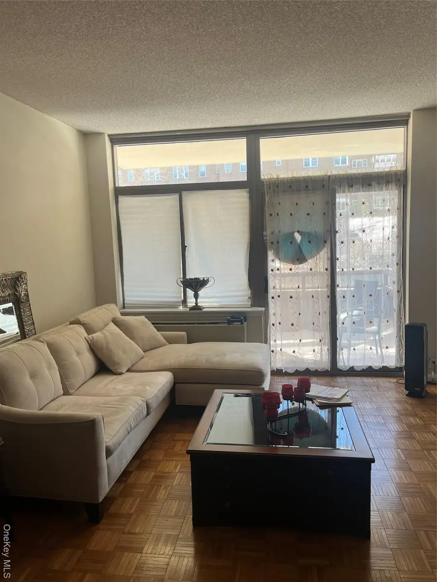 35 N Chatsworth Avenue #2Q, Larchmont, NY 10538 - #3