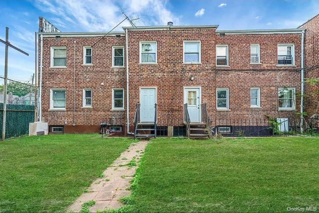 20202 109th Avenue, Saint Albans, NY 11412 - Image #1