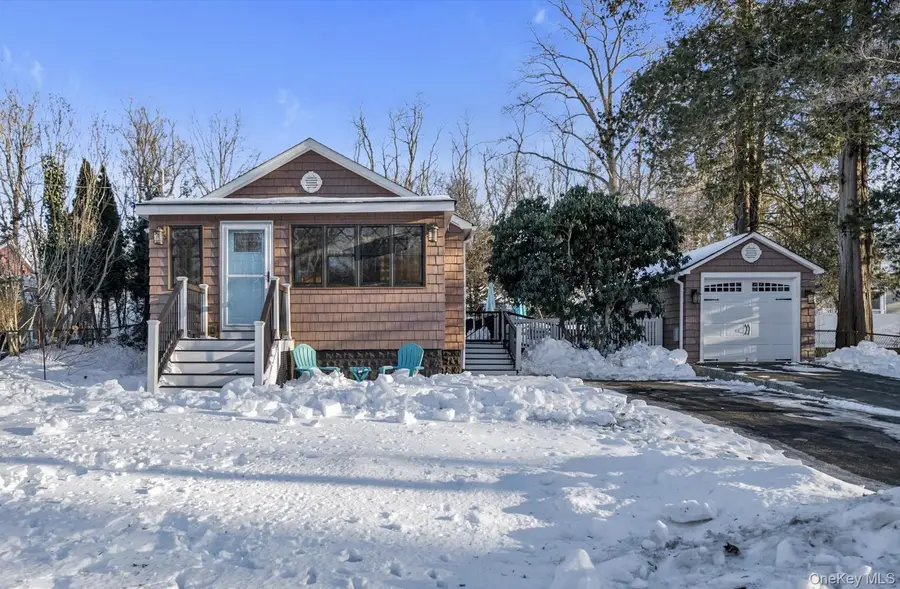 41 Narcissus Road, Kings Park, NY 11754 - Image #2