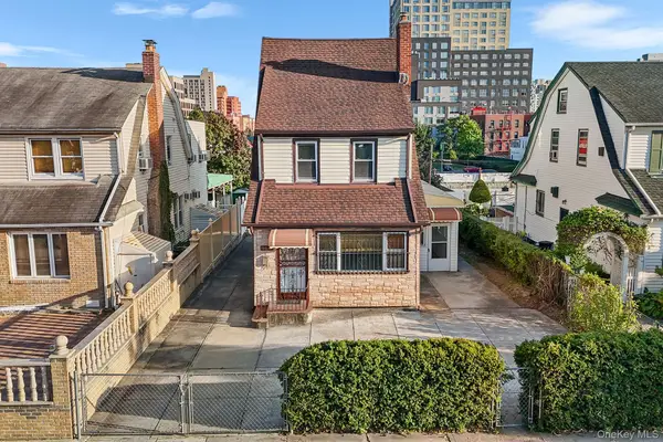 15044 87th Road, Briarwood, NY 11432