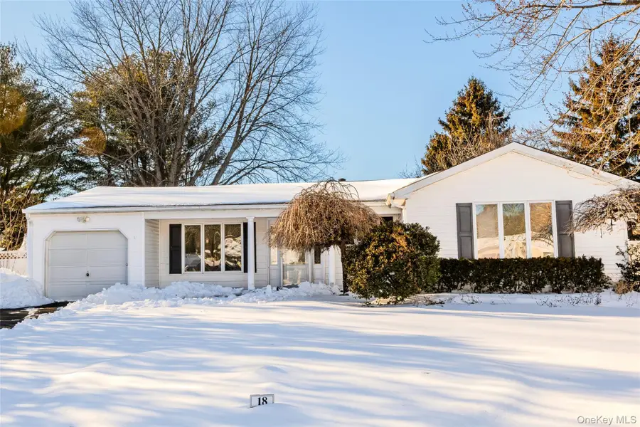 18 Woodbrook Drive, Ridge, NY 11961 - #2