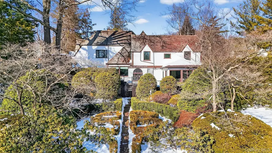 181 Hillair Circle, White Plains, NY 10605 - #2