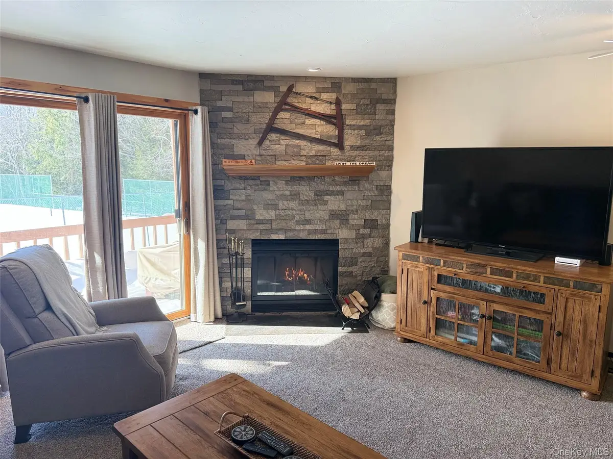 7 Quads Way, Windham, NY 12496 - Image #1