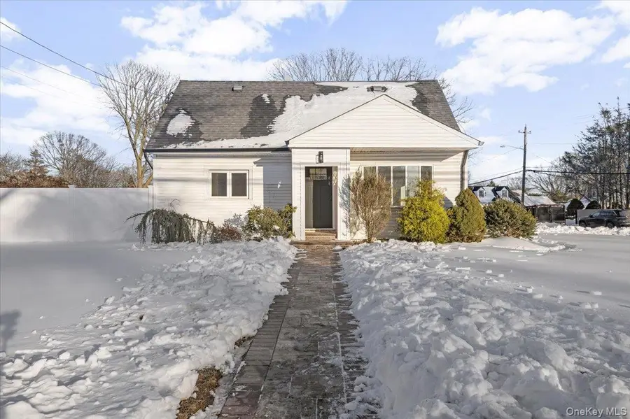 1347 Gardiner Drive, Bay Shore, NY 11706 - Image #2
