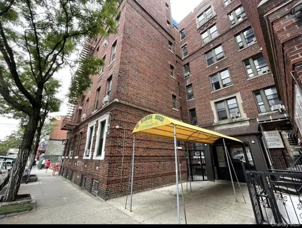 136-39 41st Avenue #5D, Flushing, NY 11355