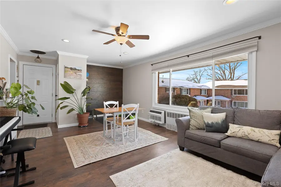 294 Edmunton Drive #K18, North Babylon, NY 11703 - #3