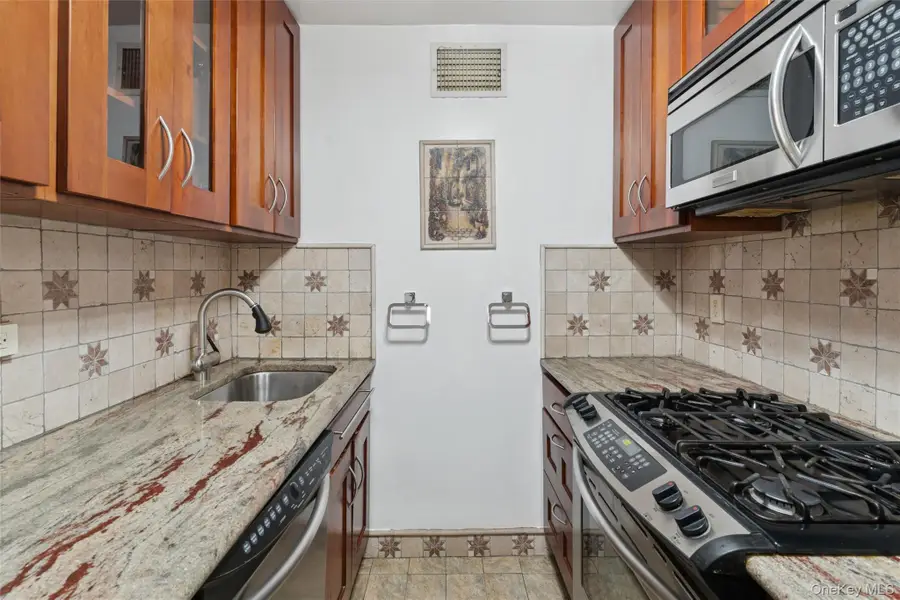 10230 66 Road #14A, Forest Hills, NY 11375 - Image #2