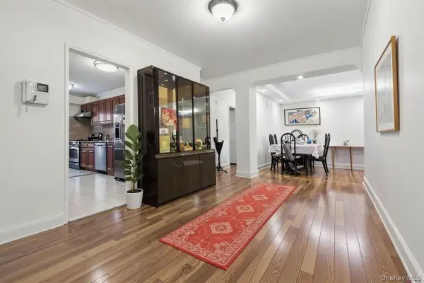 64 - 11 99th #304, Rego Park, NY 11374