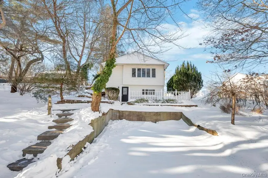 435 Echo Avenue, Sound Beach, NY 11789 - #2