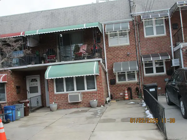 62-37 69th Place, Middle Village, NY 11379