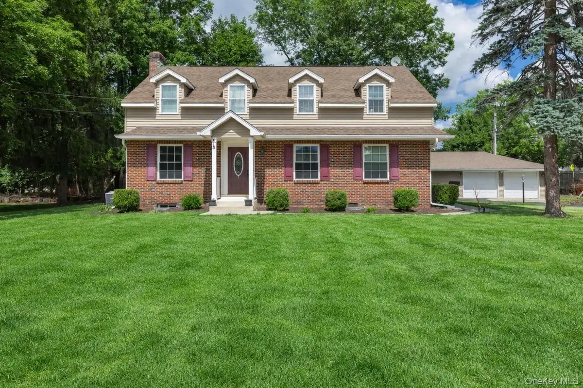3 Mansion Drive, Hyde Park, NY 12538 - #1