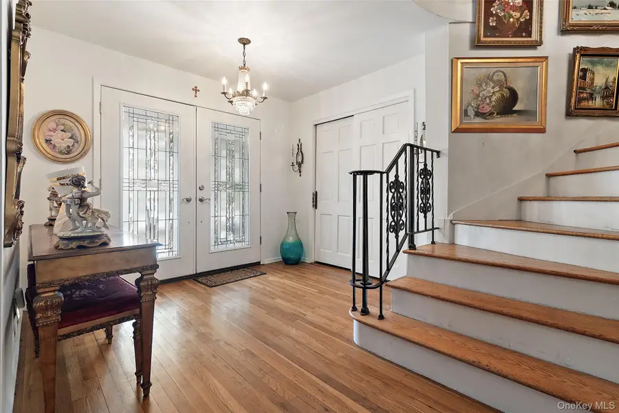 20 Old Farm Road, Scarsdale, NY 10583 - #3