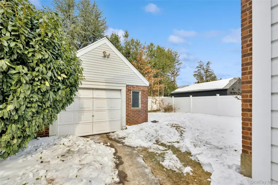 529 7th Avenue, New Hyde Park, NY 11040 - #2