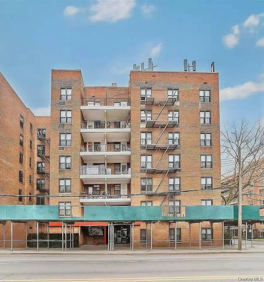 38-25 Parsons Boulevard #4I, Flushing, NY 11354 - #2